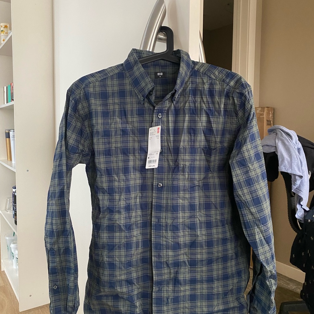 Uniqlo Blue and Green Dress Shirts